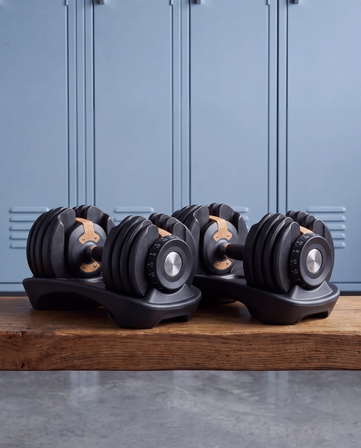 Adjustable dumbbell pair, 5 to 40 lb each